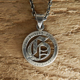 OLD ENGLISH -G- CUTCOIN PENDANT 25￠